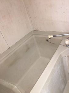 カビだらけのお風呂